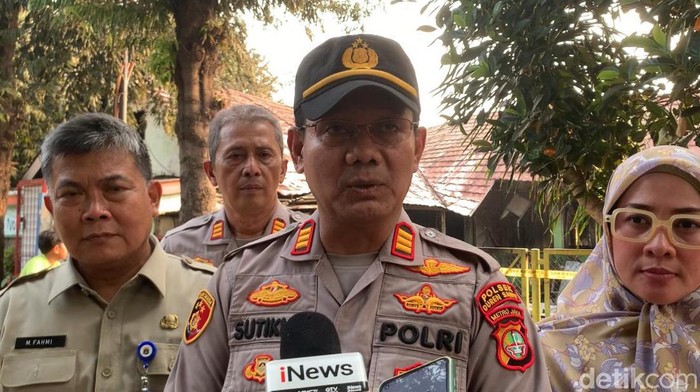 Kapolsek Duren Sawit AKP Sutikno (Taufiq S/detikcom)