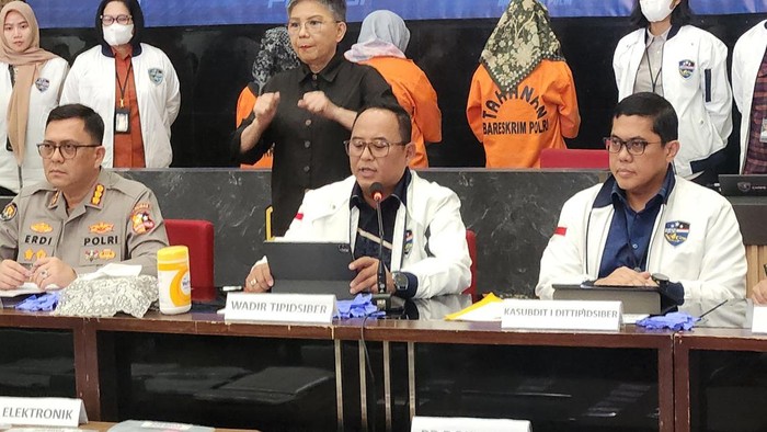 Konferensi pers kasus eksploitasi seksual anak di Bareskrim Polri (Adrial/detikcom)