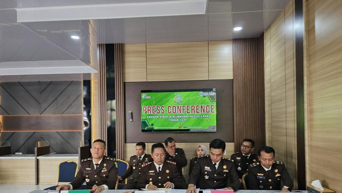 Mantan Kepala Inspektorat Lahat tahun 2020 ditetapkan tersangka dugaan korupsi kegiatan Inspektorat.