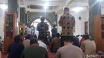 Potret Masjid Tua Al Mubarok di Jaksel yang Berdiri Sejak Ratusan Tahun