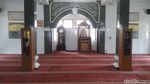 Potret Masjid Tua Al Mubarok di Jaksel yang Berdiri Sejak Ratusan Tahun