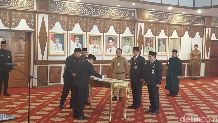 Muzakir saat dilantik menjabat Kepala Dinas PUPR Jambi