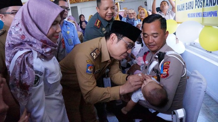 Pemerintah ProvinsiBengkulu melaksanakan Kick of Pekan Imunisasi Nasional (PIN) Polio tahap 2.