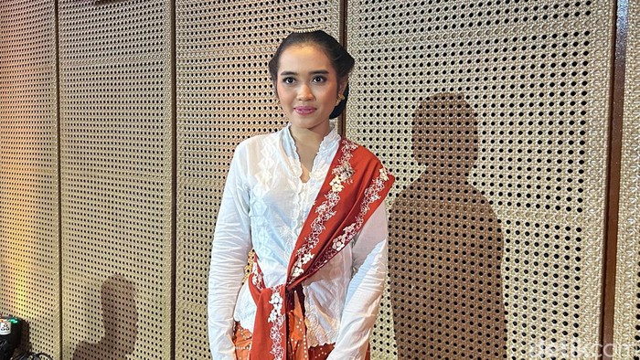 Pesinden sekaligus dalang Woro Puspito saat ditemui di Galeri Indonesia Kaya pada Selasa (23/7/2024).