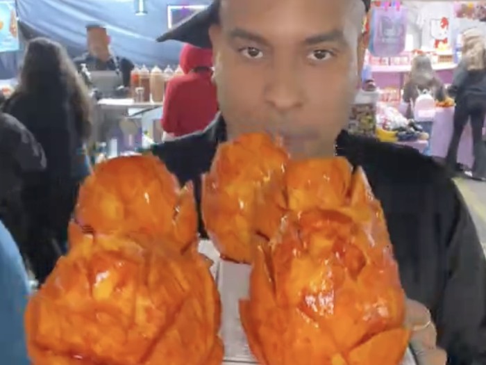 Pria Ini hobi Borong Menu Termahal di Penjual Kaki Lima, Ini Hasilnya
