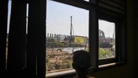 Sekolah tersebut mengalami kerusakan karena terdampak pembangunan Tol Serang-Panimbang seksi III ruas Cileles-Panimbang, dan hingga kini belum ada bangunan penggantinya.  