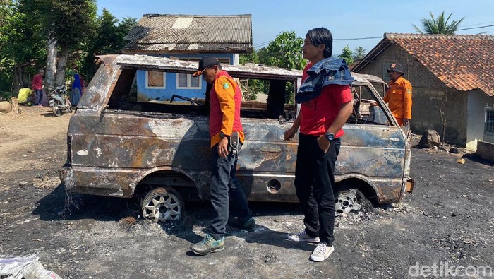 Sisa-sisa kebakaran di Lembursitu, Kota Sukabumi
