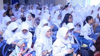 Program pengelolaan sampah berbasis sekolah ini bertujuan untuk membentuk budaya peduli lingkungan di kalangan siswa melalui berbagai kegiatan edukatif dan praktis yang dapat diimplementasikan di sekolah.