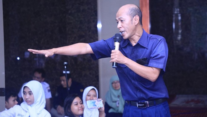 Sosialisasi untuk Pelajar Peduli Sampah demi Keberlanjutan Universitas Pancasila bersama SMAN 109 Jakarta menggelar Seminar Projek Penguatan Profil Pelajar Pancasila dengan Tema