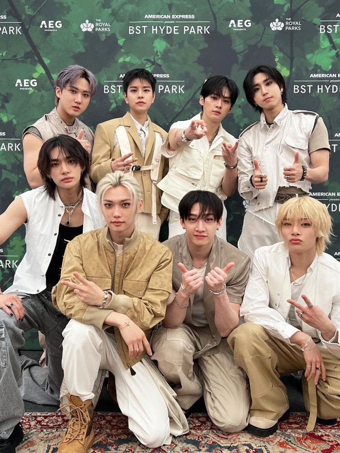 Stray Kids Stray Kids