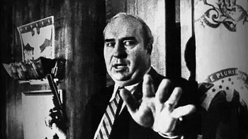 Budd Dwyer beberapa saat sebelum dia bunuh diri di siaran langsung televisi. Foto: Brightside