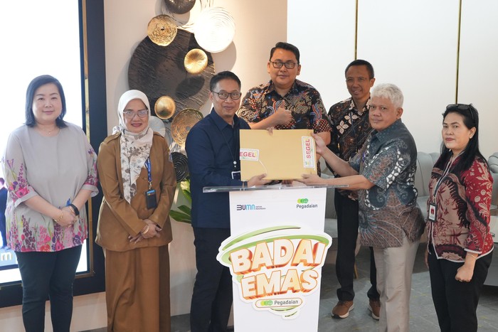 Undian Badai Emas