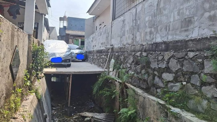 Pemerintah Kota Depok Tegas Perintahkan Pembongkaran Bangunan Ilegal di Atas Saluran Air
