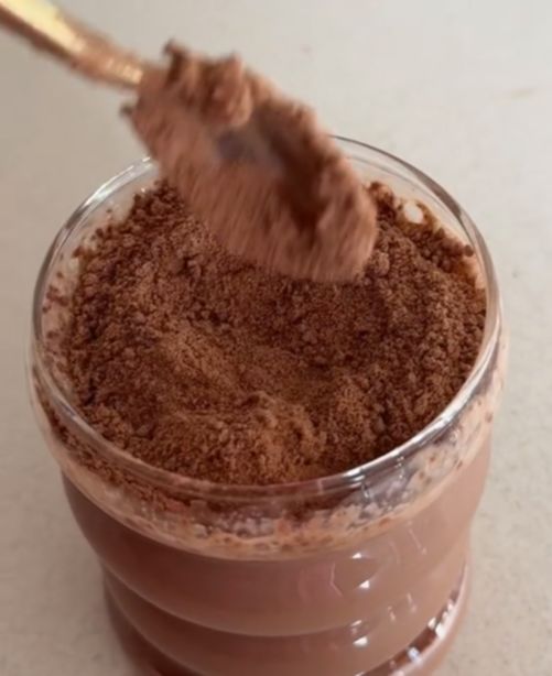 Wow! Wanita Ini Bikin Minuman Milo Pakai Takaran 5 Sendok Lebih