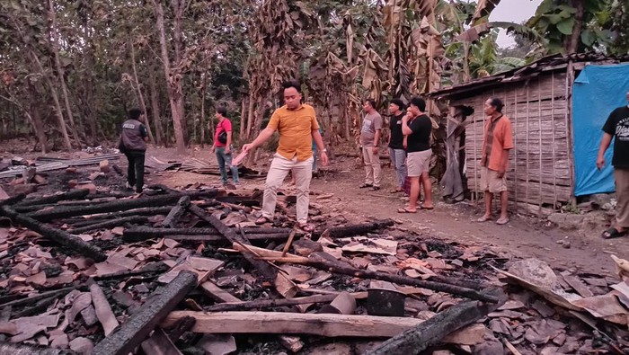 Anak di Ngawi bakar rumah orang tuanya