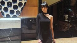 Anya Geraldine Sexy In Black