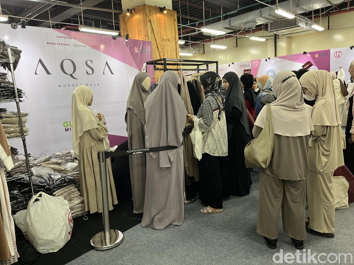 Bazar GlamLocal digelar mulai dari 24 Juli hingga 26 Juli 2024 di West Mall Grand Indonesia Lantai 5.