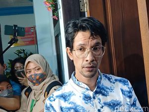 Edward Akbar Tuding Kimberly Ryder Dorong Anak dari Tangga dan Kekerasan Verbal
