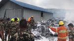 Evakuasi Bangkai Pesawat Saurya Airlines yang Jatuh di Bandara Nepal
