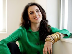 Foto Pacar Andrew Garfield yang Seorang Penyihir, Dituduh Pakai Ilmu Pelet