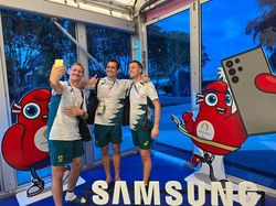Semangat Atlet Genggam Samsung Galaxy Z Flip 6 Edisi Olimpiade Paris 2024