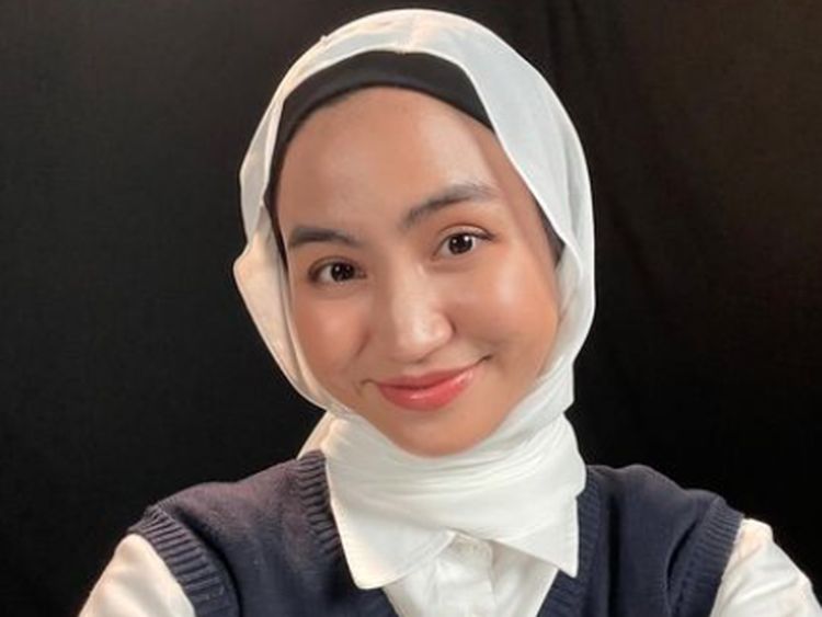 8 Gaya Xaviera Putri dengan Hijab Meleyot, Curi Atensi di Clash of Champions