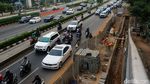 Harap Sabar! Jalan MT Haryono Arah Cawang Macet Imbas Galian