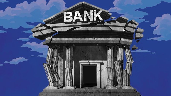 Infografis 14 bank bangkrut