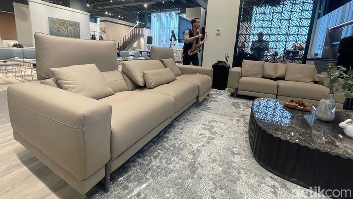 Kehadiran beragam produk furniture dirumah menjadi idaman setiap orang agar menjadi lebih nyaman dan bikin betah di rumah. Begini inspirasinya yang bisa dicontek.