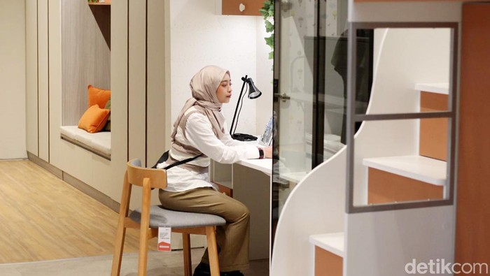 Kehadiran beragam produk furniture dirumah menjadi idaman setiap orang agar menjadi lebih nyaman dan bikin betah di rumah. Begini inspirasinya yang bisa dicontek.