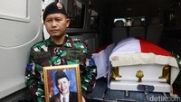 Rencananya, jenazah akan dimakamkan di sebelah makam istrinya.  