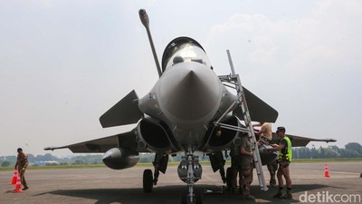 Melihat dari Dekat Jet Tempur Prancis Rafale di Lanud Halim