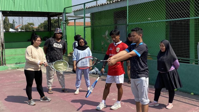 Kegiatan komunitas Fivan Sport olahraga bareng.