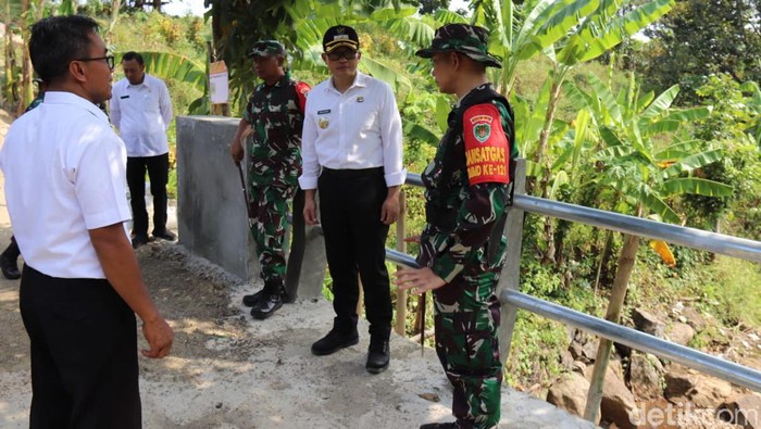 Kegiatan TMMD di Desa Kubang, Kecamatan Talun, Kabupaten Cirebon