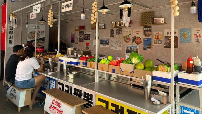 Koryo Jjampong: Restoran Korea bergaya ala Pasar Gwangjang di Korea.