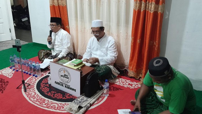 Majelis Sholawat Ahlul Kirom amalkan doa sapu jagat untuk bacalon Gubsu Nikson Nababan (Dok. Istimewa)