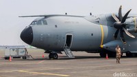 Baling-baling pesawat ini terbuat dari konstruksi komposit. Mesin turboprop sendiri dipilih karena sejumlah keunggulan, seperti efisiensi bahan bakar jelajah dan biaya pengoperasian yang lebih murah.  