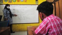Menurut kepala sekolah setempat, sekolah tersebut hanya mempunyai satu siswa baru pada tahun ajaran 2024/2025.  