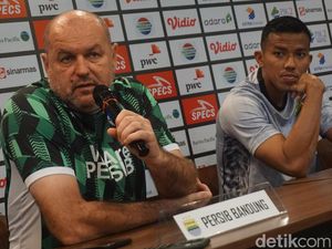 Blak-blakan Bojan Hodak Ingin 3 Pemain Ini Pergi dari Persib