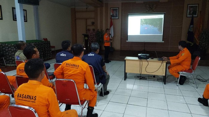 Pencarian Kapal LCT Cita XX pembawa material BTS 4G Bakti Kominfo yang hilang di Perairan Papua sejak Rabu (17/7/2024).