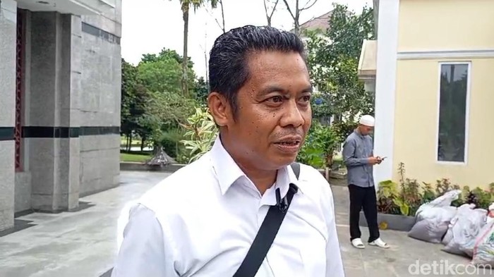 Pengurus yayasan yang didirikan Hamzah Haz, Junaedi Irawan, (Rizky/detikcom)