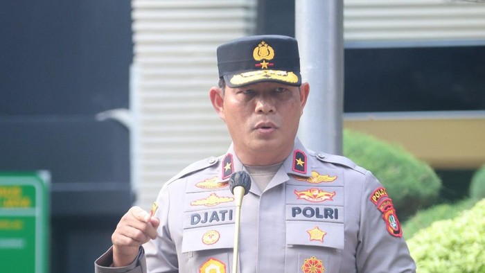 Polda Metro Jaya memberikan penghargaan kepada 11 personel yang menjuarai perlombaan Judo Kapolri Cup 2024.  Penghargaan diberikan oleh Wakapolda Metro Jaya Brigjen Djati Wiyoto Abadhy di Mapolda Metro Jaya, Jakarta, Rabu (24/7/2024).