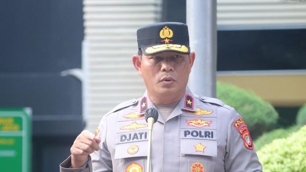 Polda Metro Jaya memberikan penghargaan kepada 11 personel yang menjuarai perlombaan Judo Kapolri Cup 2024.  Penghargaan diberikan oleh Wakapolda Metro Jaya Brigjen Djati Wiyoto Abadhy di Mapolda Metro Jaya, Jakarta, Rabu (24/7/2024).