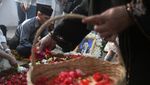 Potret Upacara Militer Iringi Pemakaman Hamzah Haz
