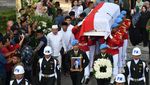 Potret Upacara Militer Iringi Pemakaman Hamzah Haz