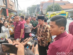 Jokowi Kenang Hamzah Haz sebagai Negarawan: Pengabdiannya Sangat Banyak