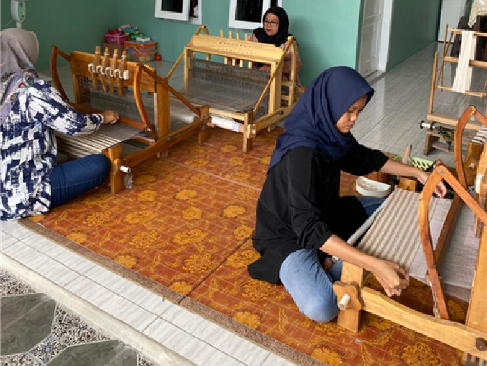 PT Pertamina EP (PEP) Prabumulih Field terus mendorong pengembangan Usaha Mikro Kecil dan Menengah (UMKM) di sekitar wilayah operasinya.