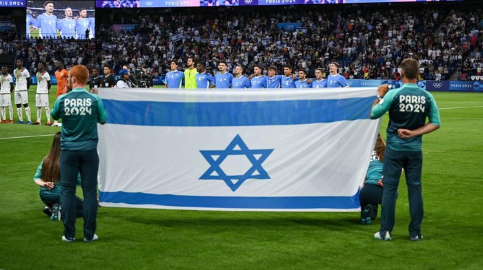 Paris , France - 24 July 2024; The Israel team stand for the national anthem before the Mens Football Pool D match between Team Mali and Team Israel at the Parc des Princes during the 2024 Paris Summer Olympic Games in Paris, France. (Photo By Brendan Moran/Sportsfile via Getty Images)