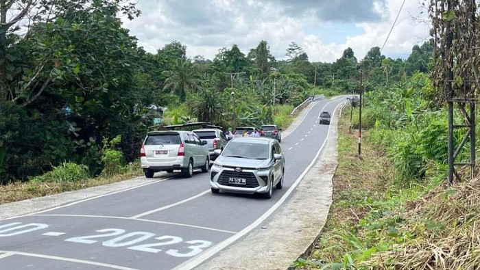 Pembangunan Inpres Jalan Daerah (IJD) TA 2023 untuk empat ruas jalan di Provinsi Papua telah selesai. Proyek itu menelan anggaran Rp 134,84 miliar.