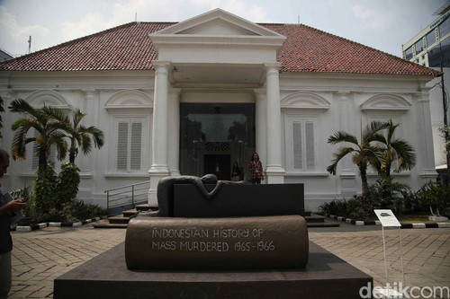 7 Patung Fenomenal di Pameran Patung dan Aktivisme